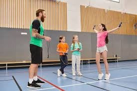 WBC带动棒球装备销售