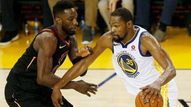 区盾杯上夺 区盾杯上夺